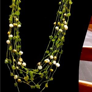 NWOT Beautiful Green Seas Glass and faux white Pearl Necklace